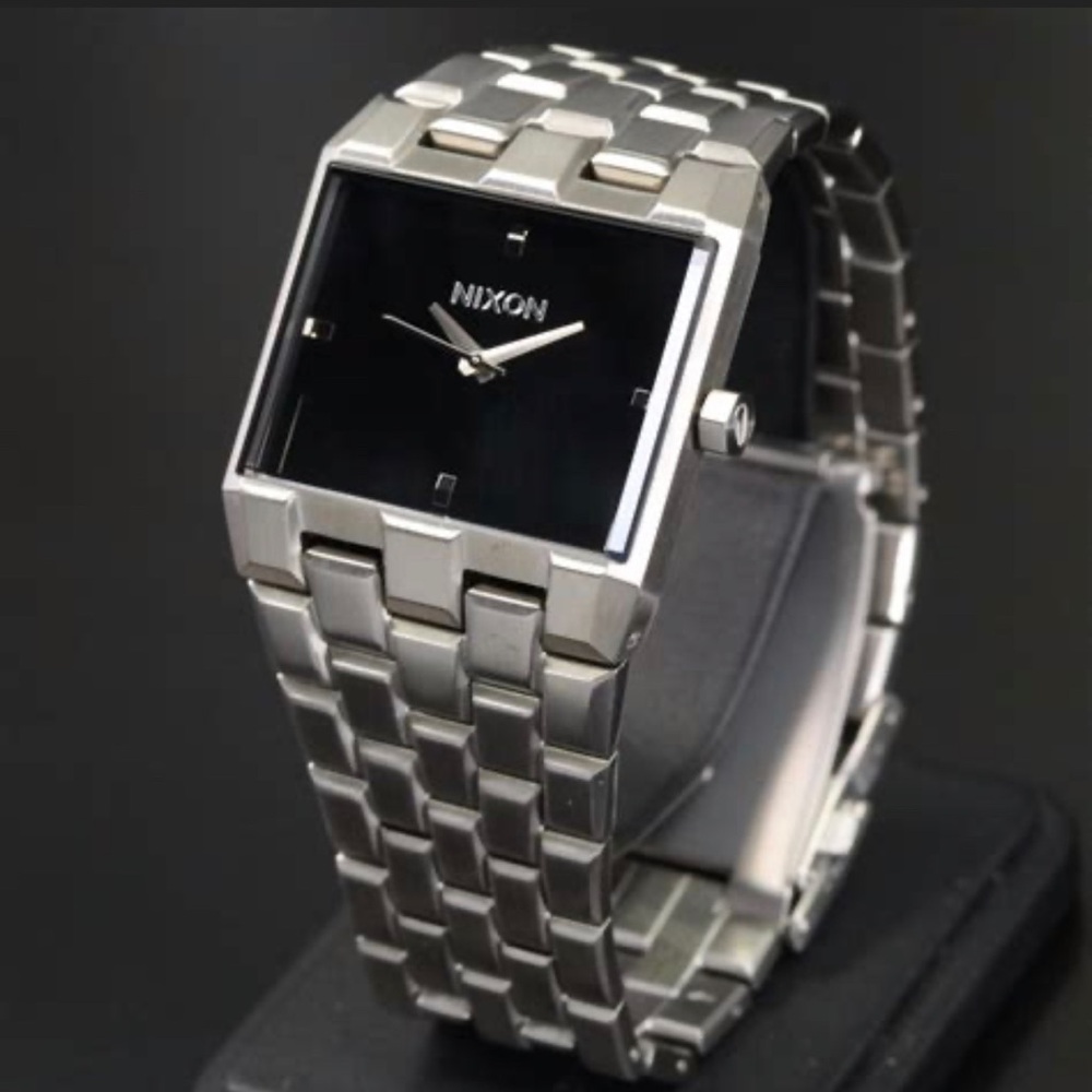 NIXON - The Ticket ll - Silver/black -BRAND NEW IN BOX - deadstock
